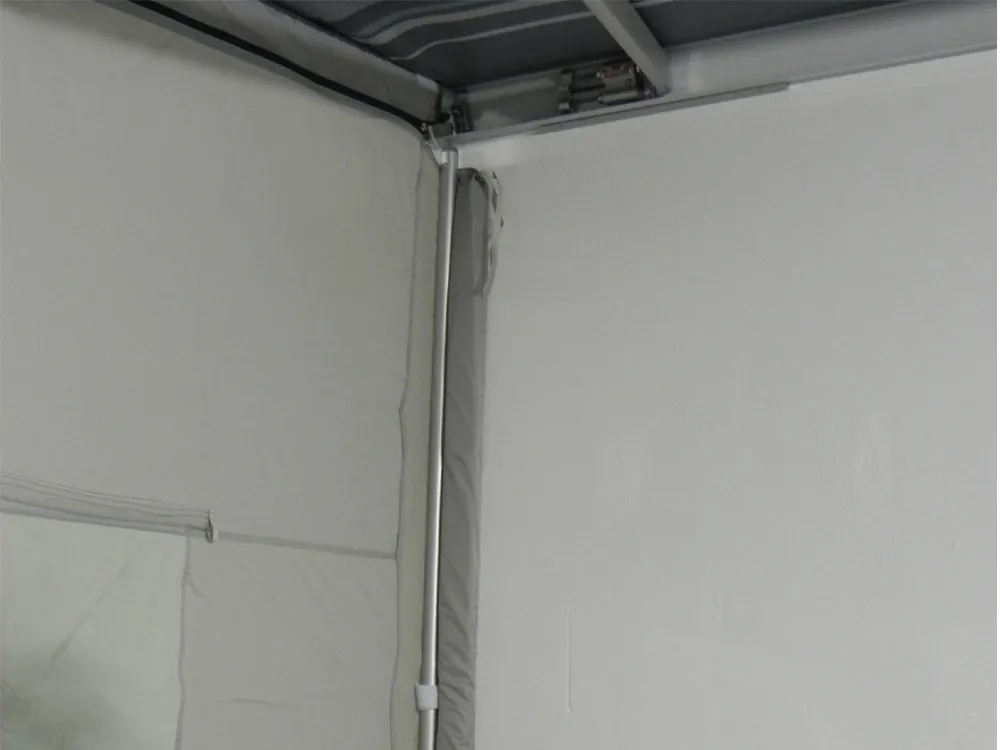 Aktuell Fiamma Poles CS Light