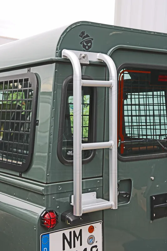 Bestpreis Land Rover Defender Heckleiter - kurz und ohne Tritt