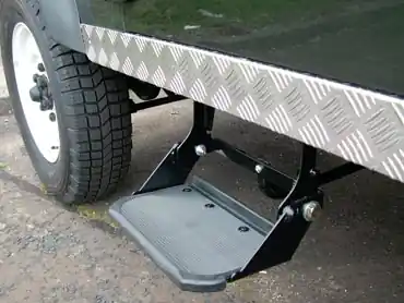 Wochenendangebot Trittstufe Defender, seitlich, klappbar
