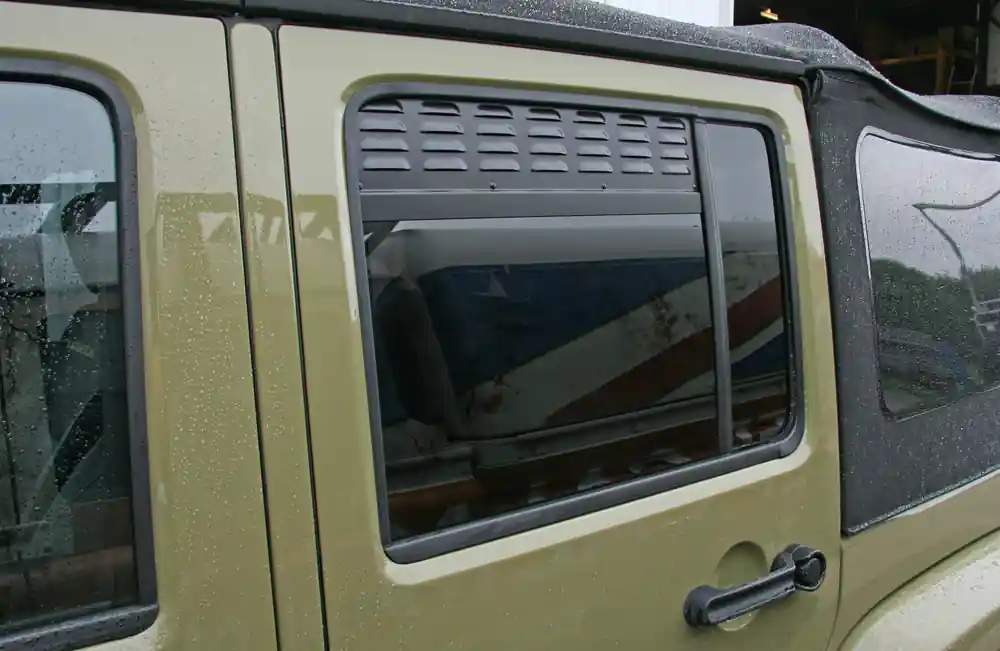 Nakatanenga Lüftungsblech hinten - Jeep Wrangler Unlimited JK, bis Baujahr 2018 Letzte Chance