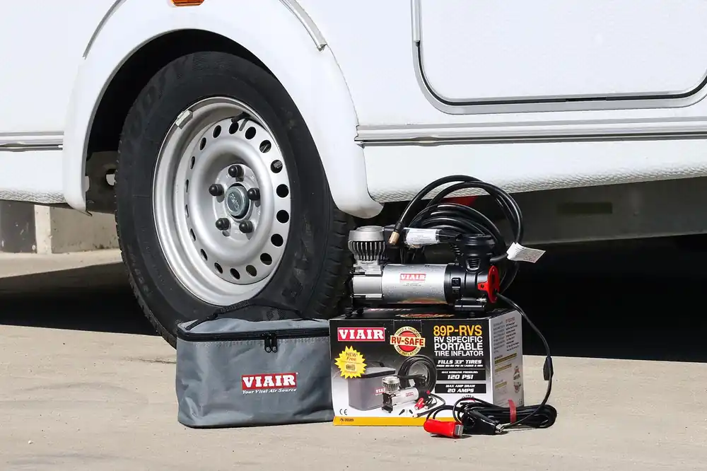 Finale Aktion VIAIR 89P-RVS - der Kompressor für alle großen Offroader, Camper und Wohnmobile