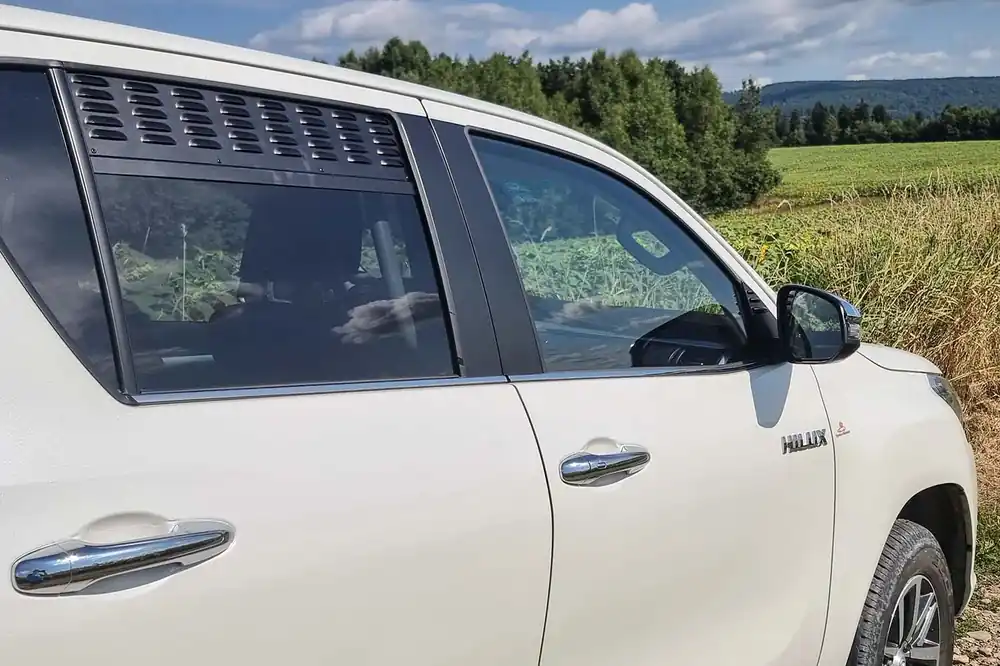 Nakatanenga Lüftungsbleche hinten - Toyota Hilux, ab Baujahr 2016 Direktkauf