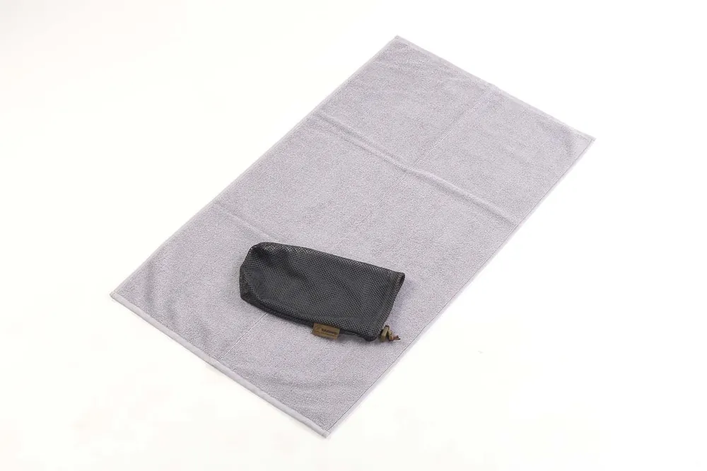 Sichere Zahlung Hand- oder Duschtuch inklusive kleiner Nakatanenga Netztasche
