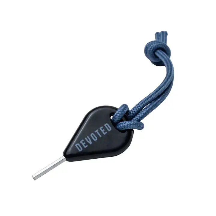 Devoted Fin Key & Leash String Sofort Bestellen